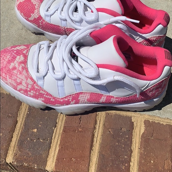 air jordan pink snakeskin